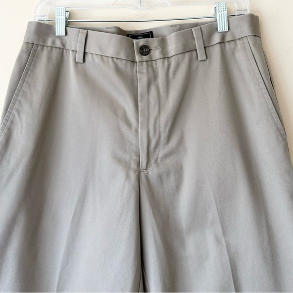 Dockers D2 Signature Straight Fit Flat Front Khakis Pants Size 33 x 32 - Picture 3 of 8